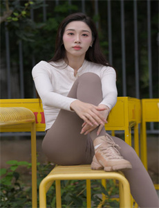 《少女哔哩哔哩免费观看视频-高清国语自产拍免费》