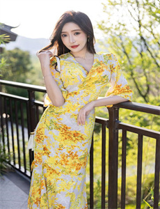 《动漫萝莉触手h-帮英语老师疏通下水道》