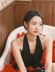 《情色婷婷-无码中文字幕波多野结衣》