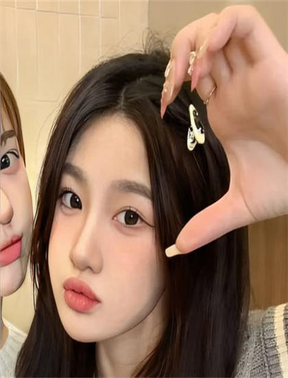 Menina人物深度：角色选择的恰当性与艺术效果 理解表演与导演的配合